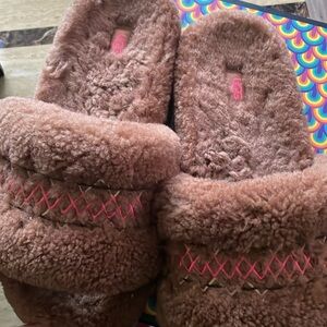 Ugg slippers